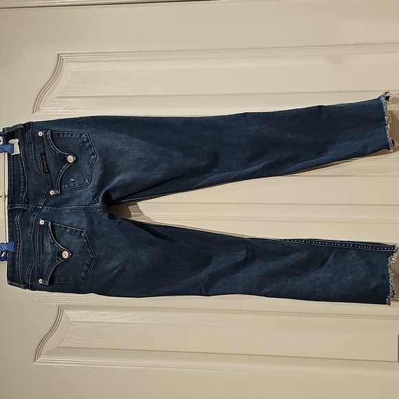 Hudson Collin Flap Skinny Crop Distressed Jeans Color DKBL Size 28 EUC MSRP $195 - Picture 11 of 11